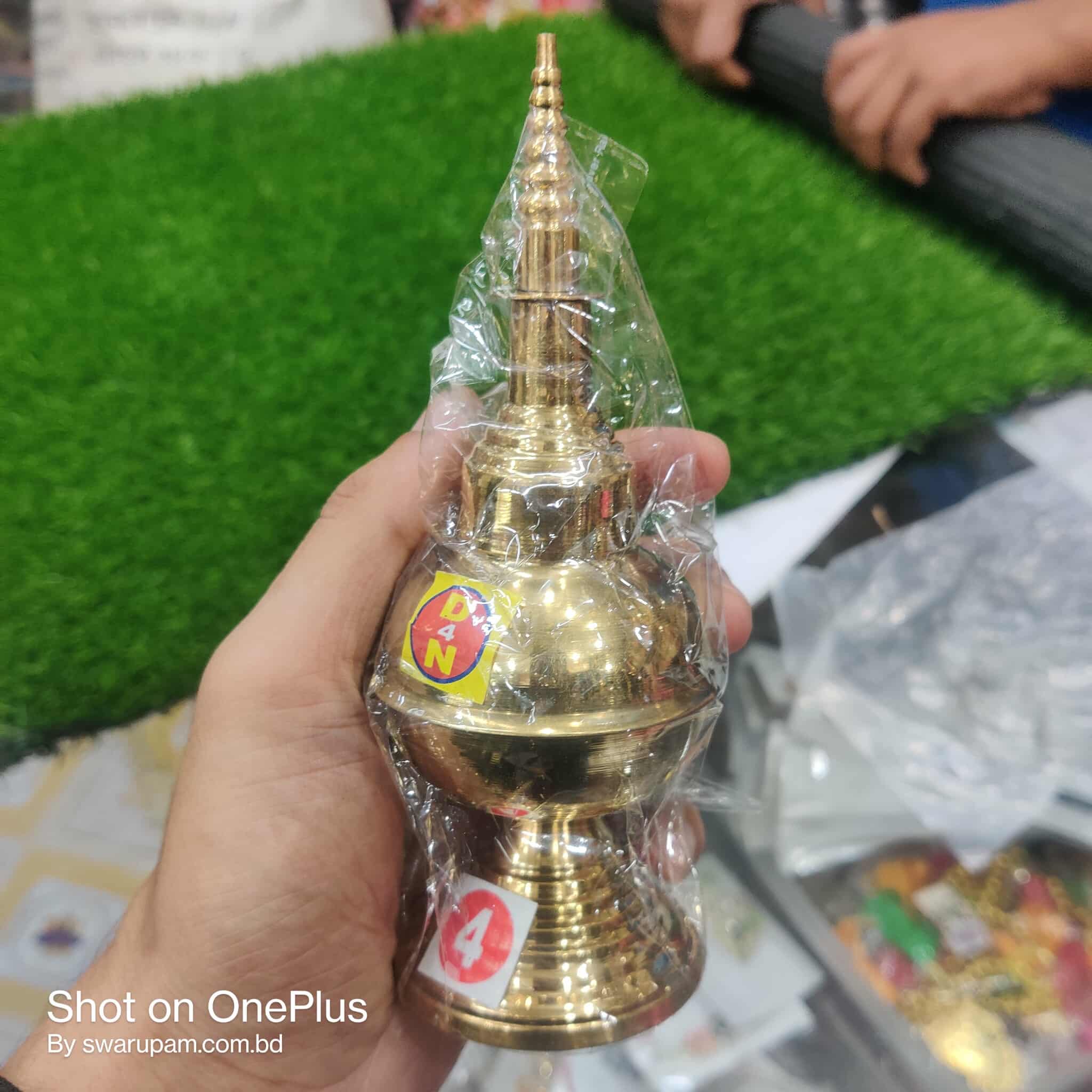 পিতলের গাছকৌটা ৬ ইঞ্চি - Image 1